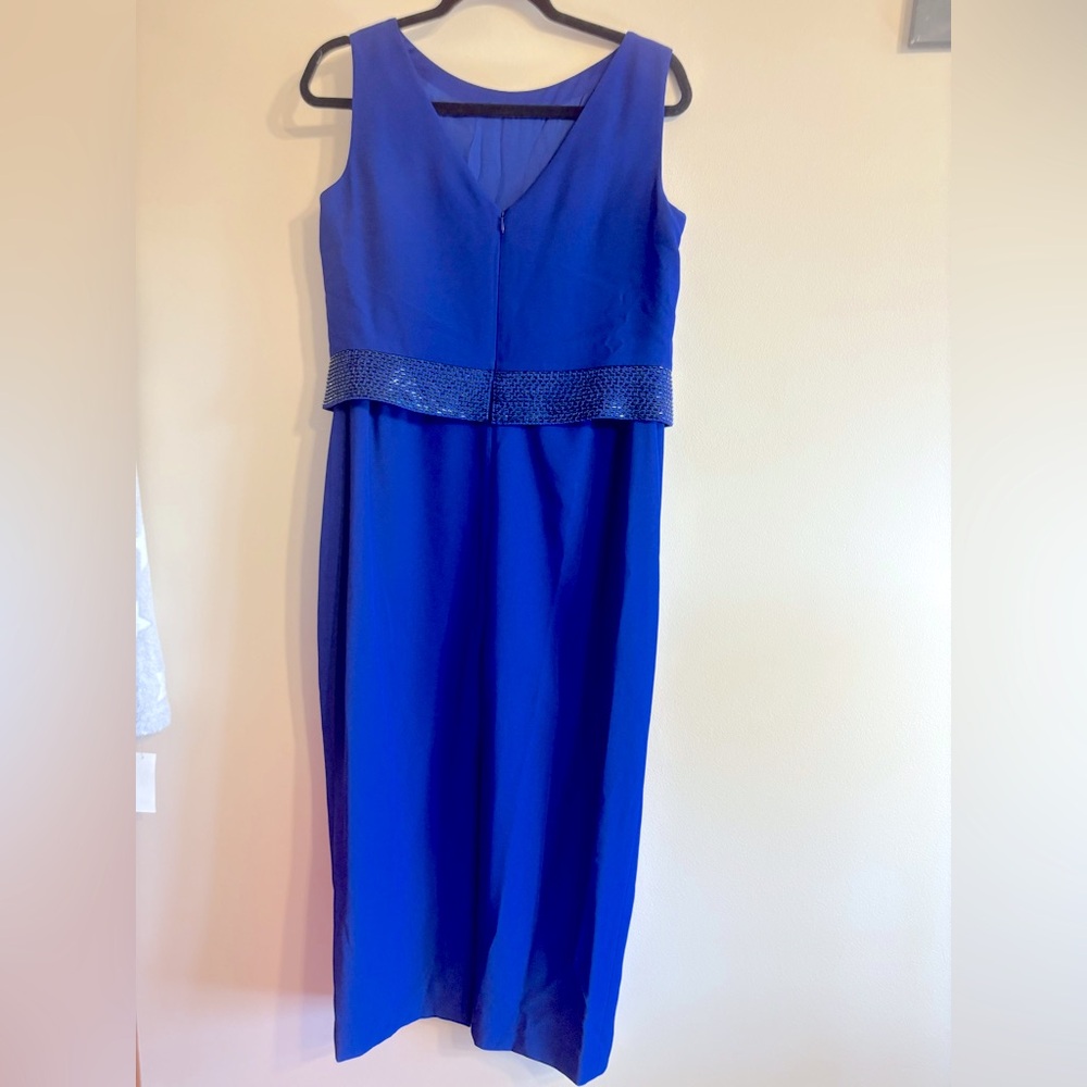 Daymor Elegant Blue Beaded Sleeveless Dress